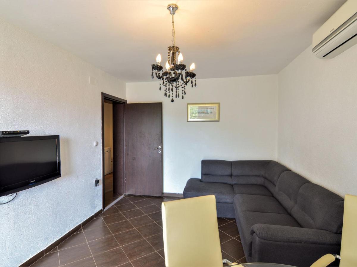 Apartment Josip - Vod201 By Interhome Tribalj Dış mekan fotoğraf